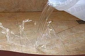 封开漏水维修 免砸砖防水材料该如何施工